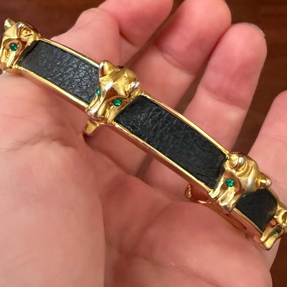 BCBGMaxAzria Vintage Y2K Gold Tone Black Enamel Jaguar Green‎ Eyes Cuff Bracelet